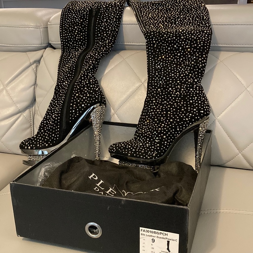 Leather-Suede/Pewter Boots